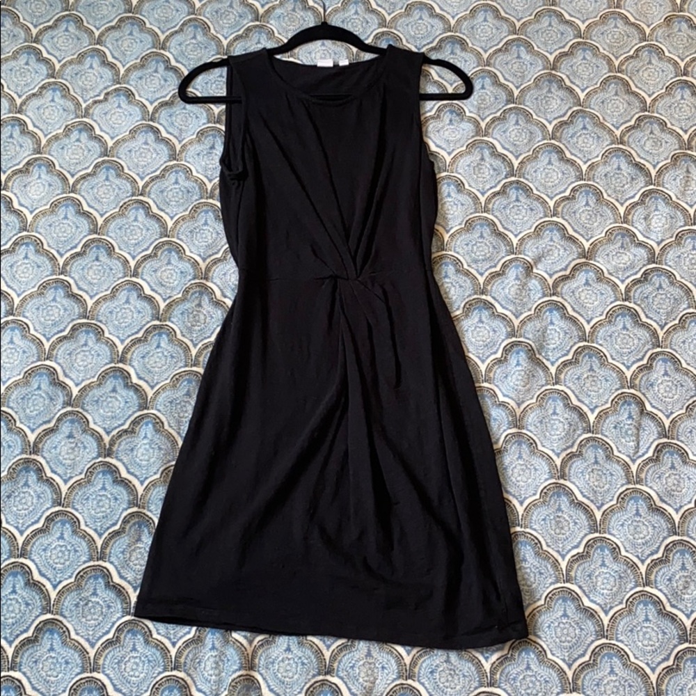 Gap black dress